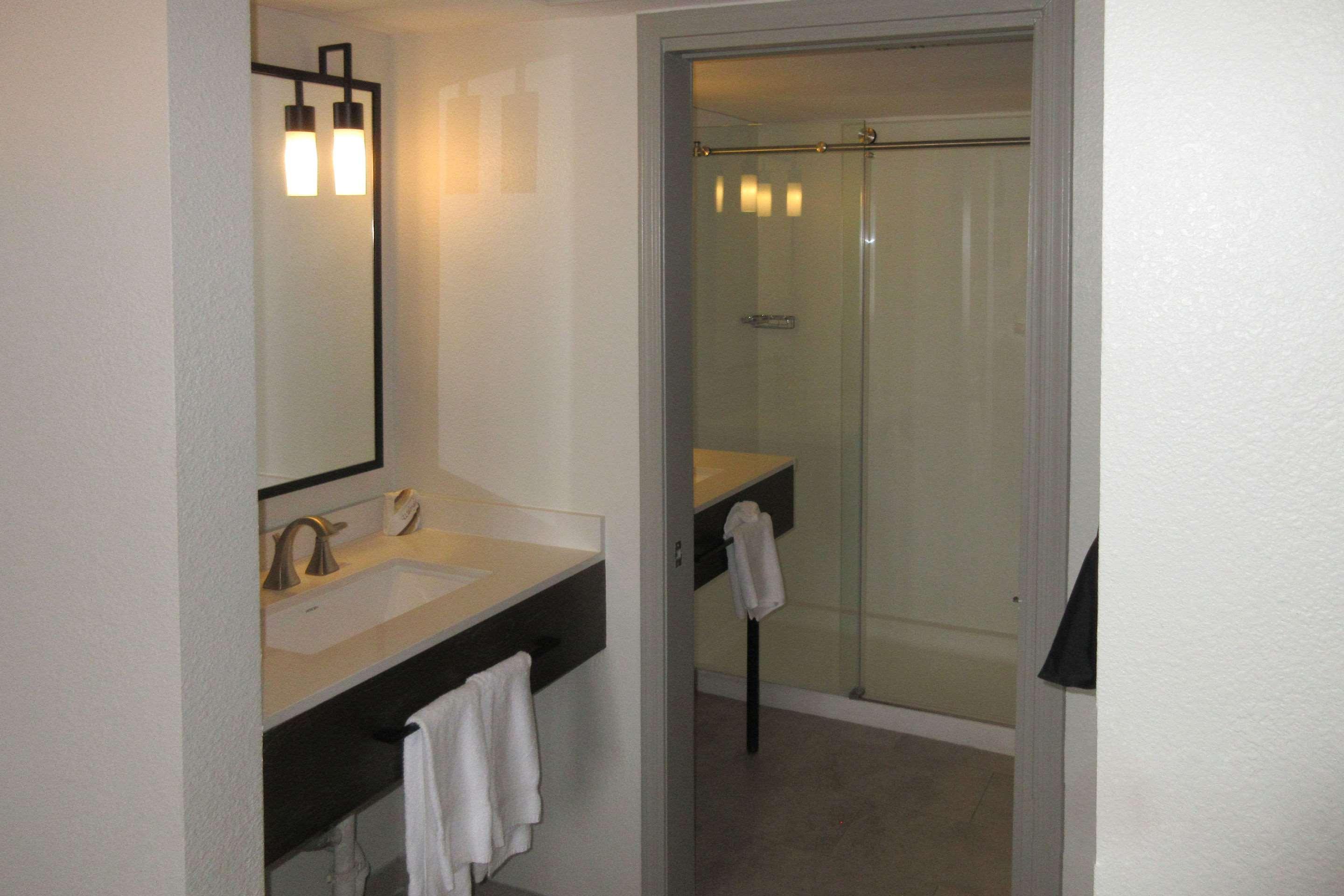 Windmill Suites Surprise - Phoenix, Ascend Hotel Collection Екстер'єр фото