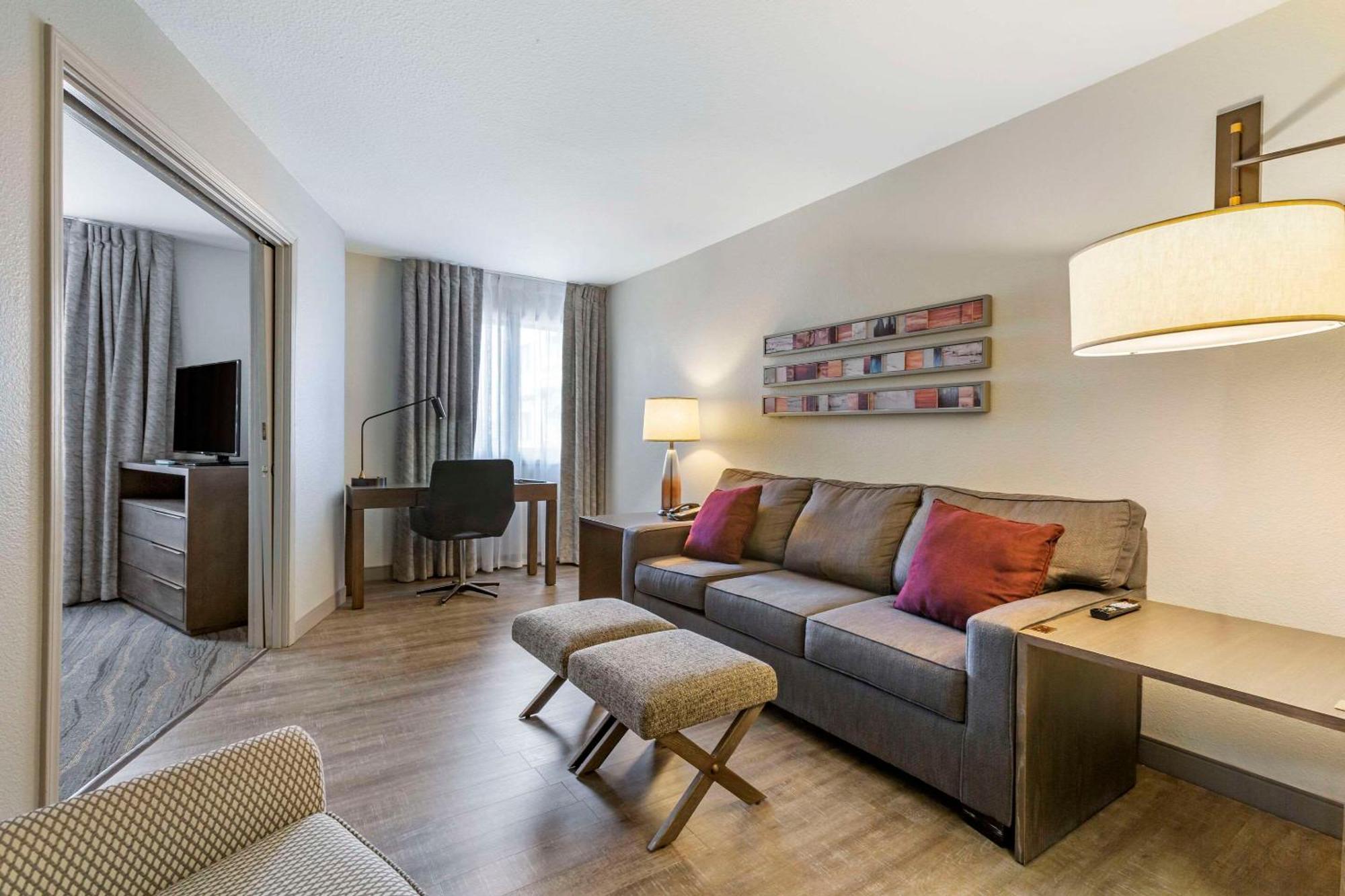 Windmill Suites Surprise - Phoenix, Ascend Hotel Collection Екстер'єр фото
