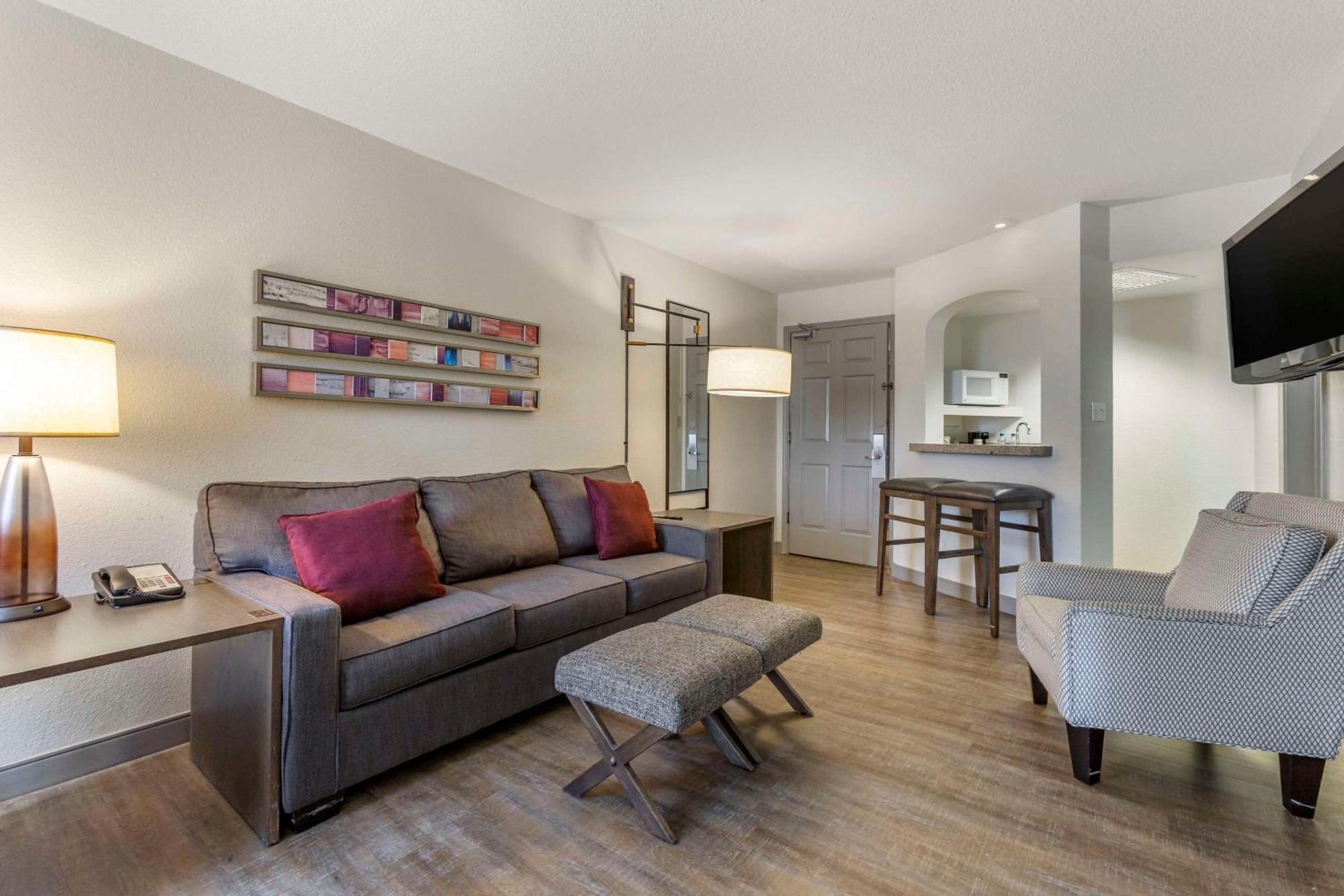 Windmill Suites Surprise - Phoenix, Ascend Hotel Collection Екстер'єр фото